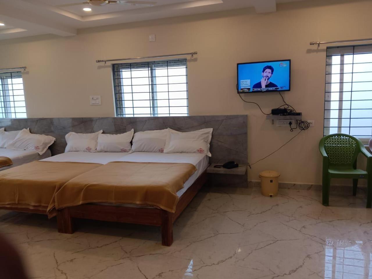 Sri Ganesh Residency Hotel Тирупати Екстериор снимка